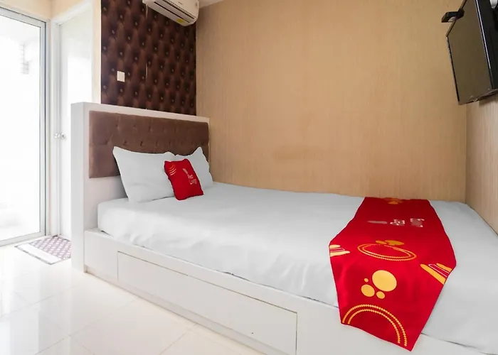 Redliving Apartemen Bassura City - Ens Room